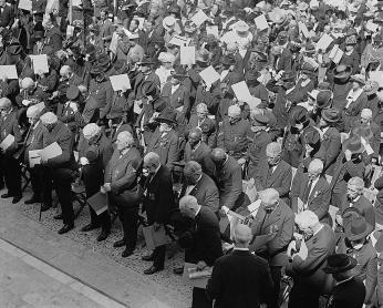 Lincoln Memorial Crowd