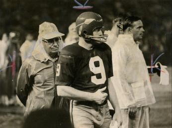 Vince Lombardi and star quarterback Sonny Jurgensen on the sideline during the 1969 season. (Reprinted with permission of the DC Public Library, Star Collection, © Washington Post.)