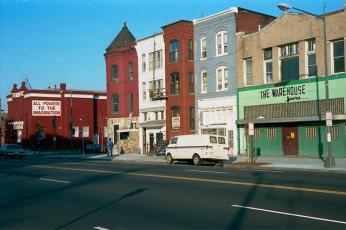 Avant Guard Theater District, 14th St., NW, 1986. (Photo courtesy of Michael Horsley