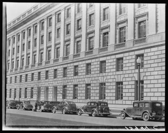Photo of exterior of Department of Commerce building, 1939. Photo Credit: David Myers via Library of Congress