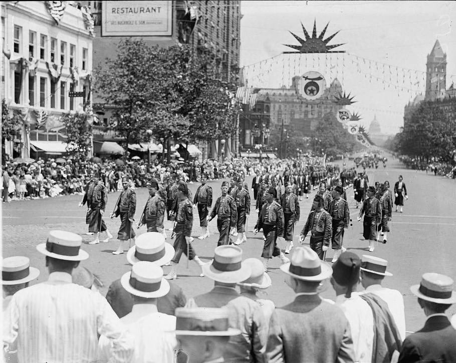 Shriners Parade, Washington, D.C. Nile, Seattle, Wash., 5/6/23 i.e., 6/5/23. District of Columbia United States Washington D.C. Washington D.C, 1923. [June 5] Photograph. https://www.loc.gov/item/2016826905/.