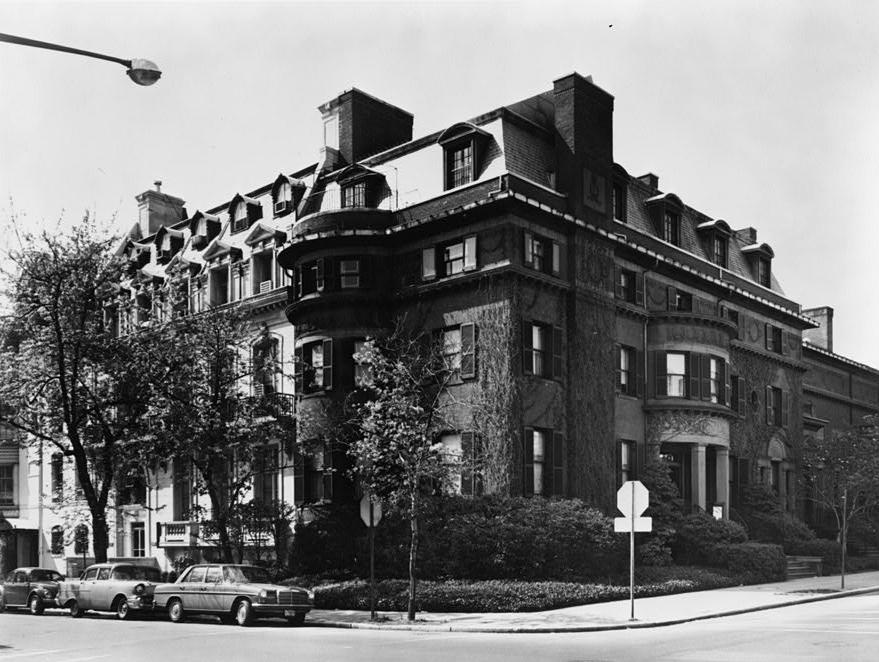 View of the Phillips Collection building in DC