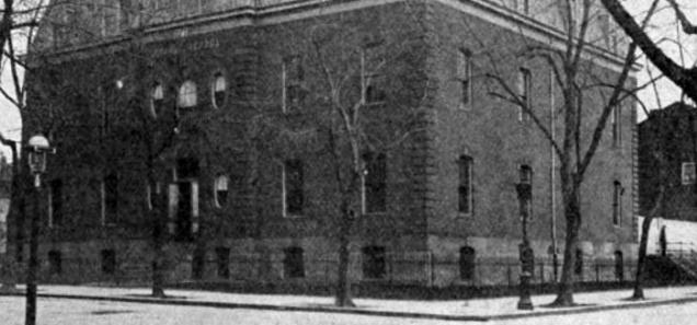 Lincoln-Bell School in 1908. (Source: The Hill is Home blog)
