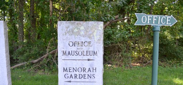 Sign at Parklawn Memorial Gardens