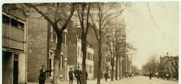 Griffin Veatch, a "night messenger" or child laborer who directed customers to brothels, is leaning against the tree at left. (Credit: LOC)