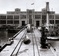 The Torpedo Factory Art Center: Alexandria's World War II Landmark